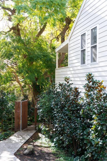 Beautiful Balmain East Holiday home