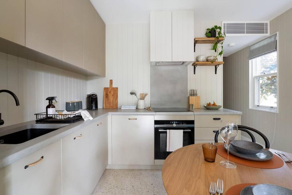 Beautiful Balmain East Holiday home *